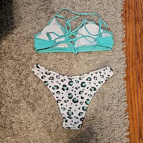 Cupshe leopard mint green bikini - Picture 5 of 5